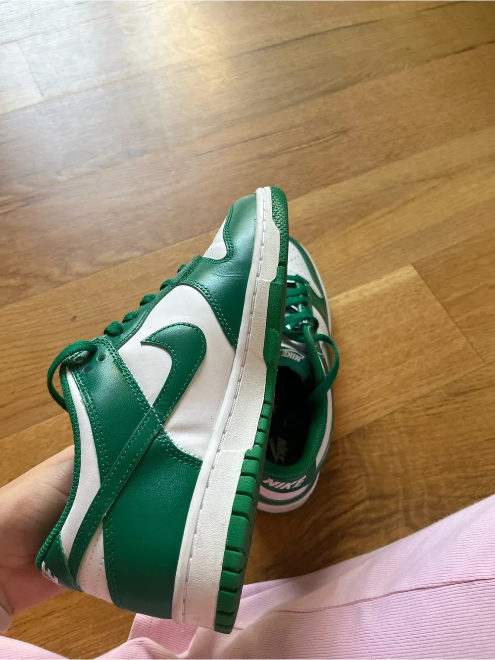 Nike Green & White Low-Top Sneakers